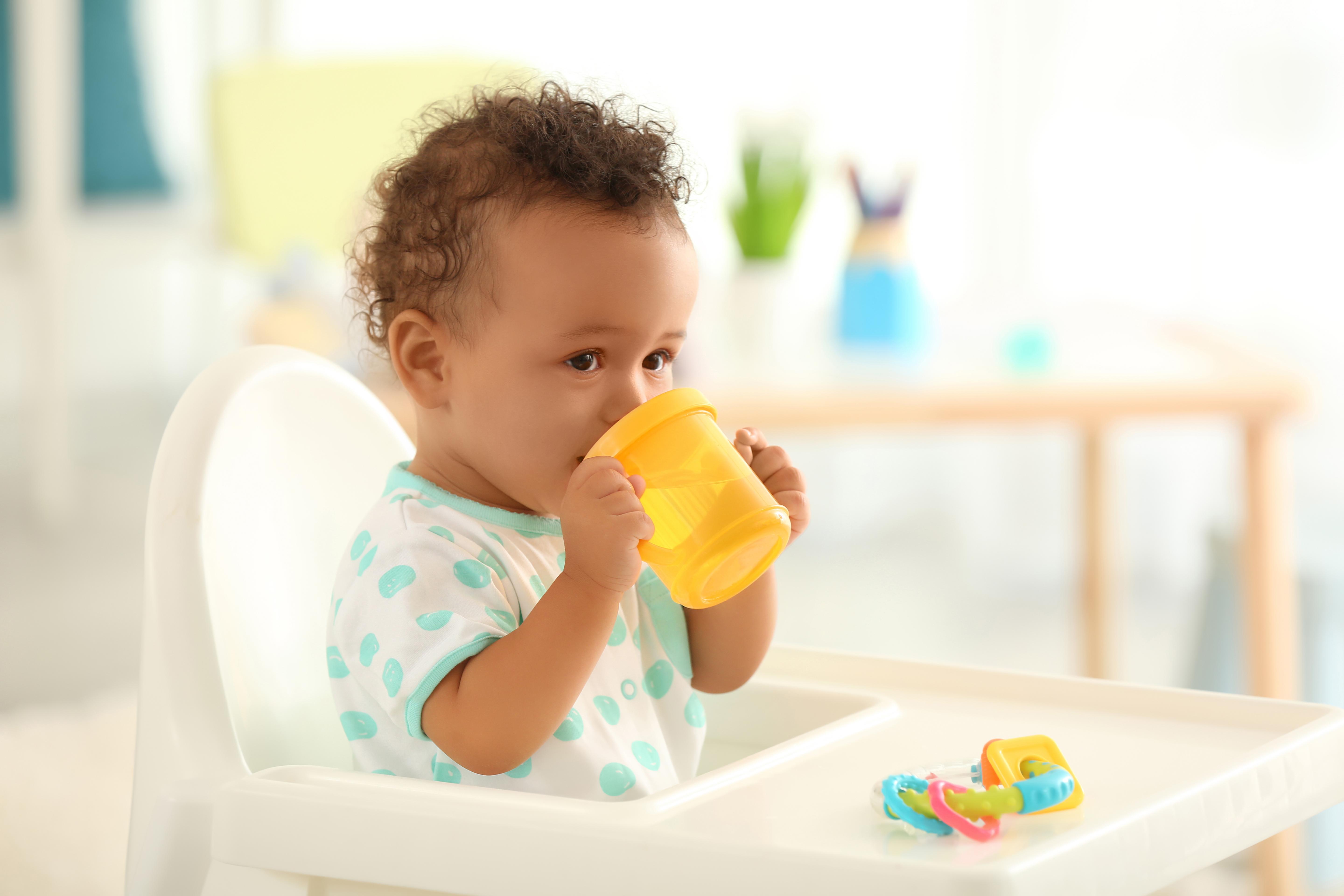 How baby bottles and sippy cups affect your child's teeth - Iowa